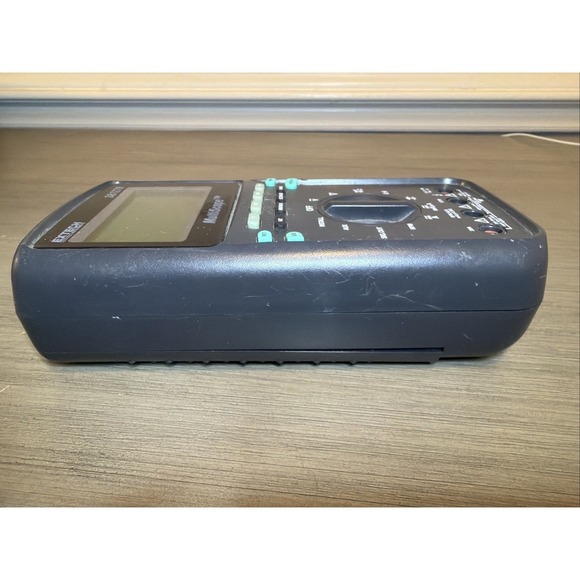 Extech 381270 MultiScope Handheld Oscilloscope & True RMS Multimeter - Picture 6 of 10